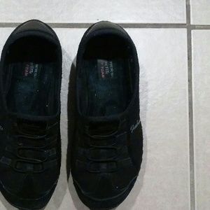 Women memory foam Sketcher Size 7